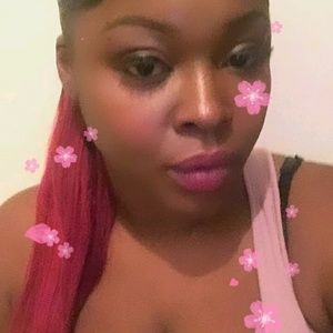 Meet your Posher, Jaquaiala